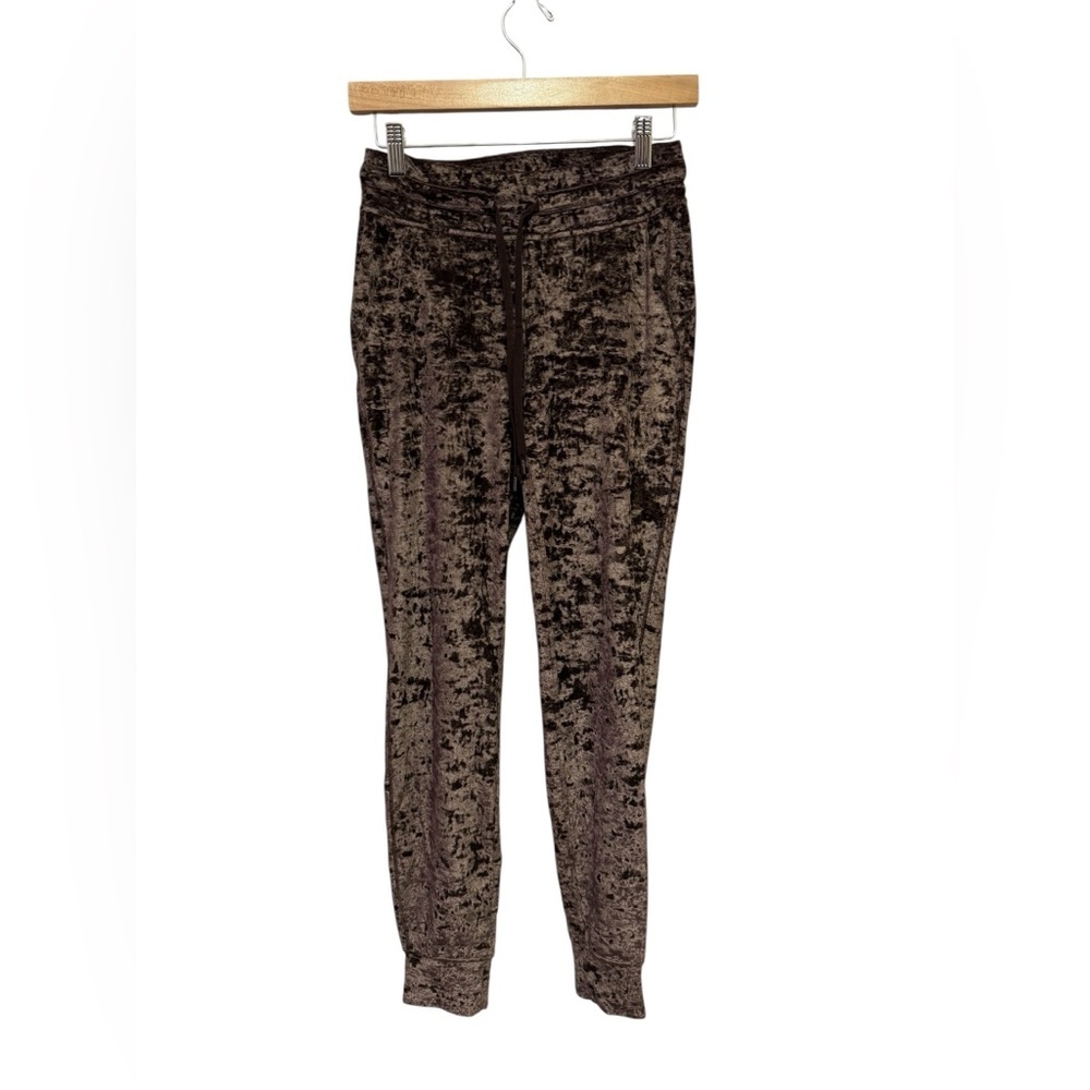 Lululemon Ready To Crush Joggers